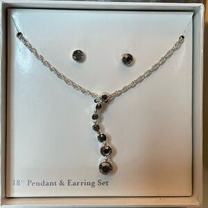 Unbranded 18” necklace and earrings set